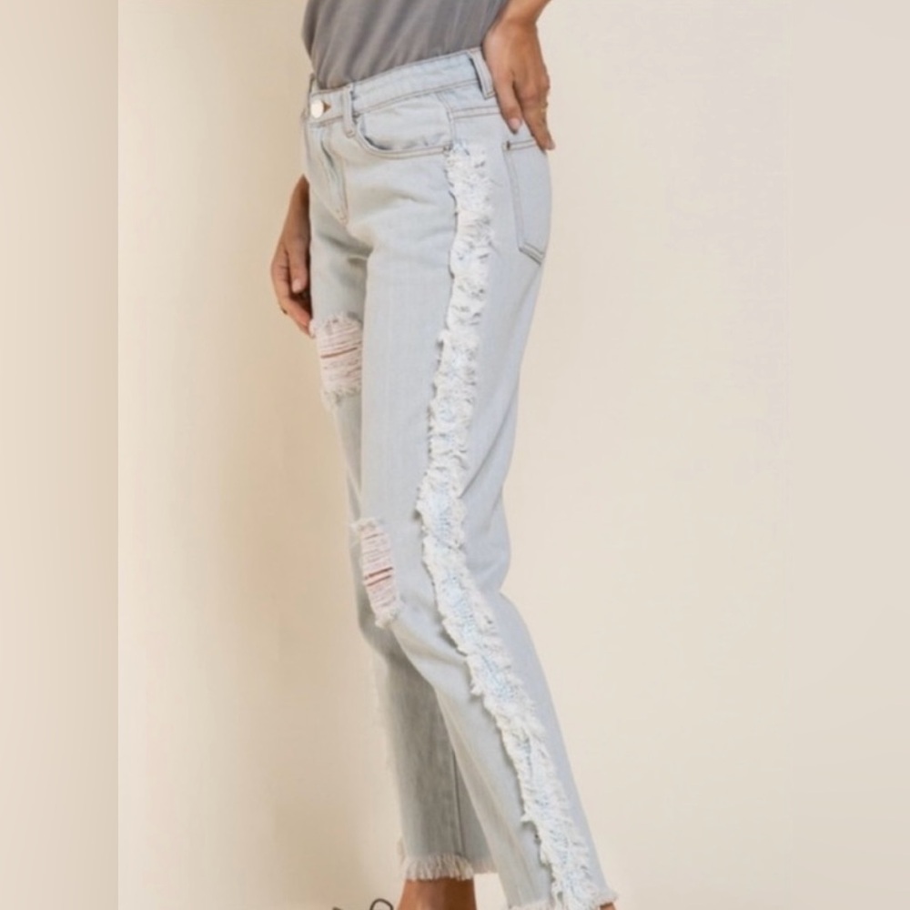 Distressed Boyfriend Jeans ~ Ruffled - Picture 4 of 8